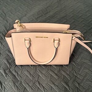 Michael Kors pink purse